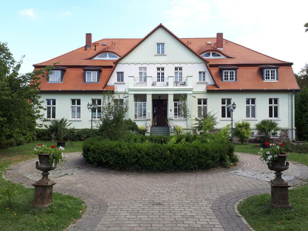 Pension Gutshaus Krusemark Hohenberg-Krusemark Exterior foto